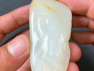 新疆和田玉籽料挂件手把件关公,95克,独籽雕刻,大开门籽料,一级细白