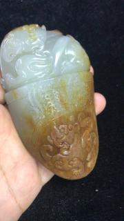 新疆和田玉籽料貔貅手把件